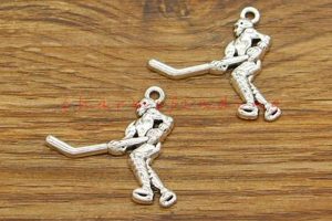 Score! Custom Ice Hockey Charms: Pendants & More | Your Ultimate Source for Hockey Updates, Training Guides, and Equipment Recommendations