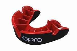 Protect Your Smile: Hockey Gum Shield Guide + Tips | Your Ultimate Source for Hockey Updates, Training Guides, and Equipment Recommendations